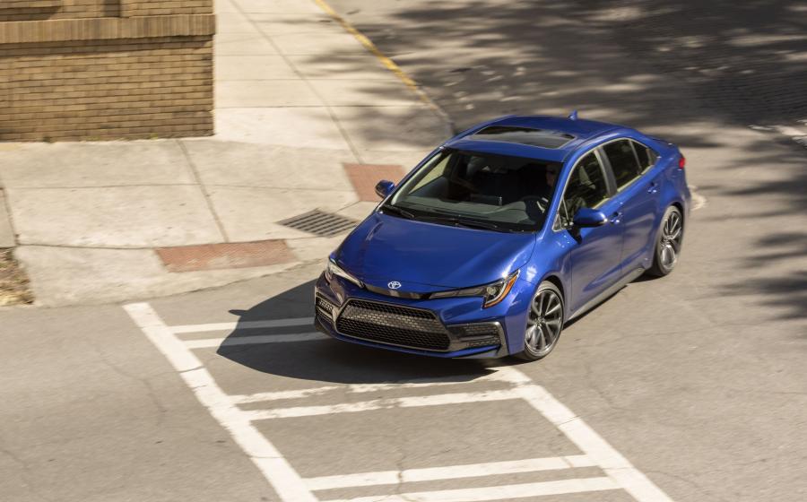  Toyota Corolla SE Sedan 2019 года  (NA) (фото 6 из 32)